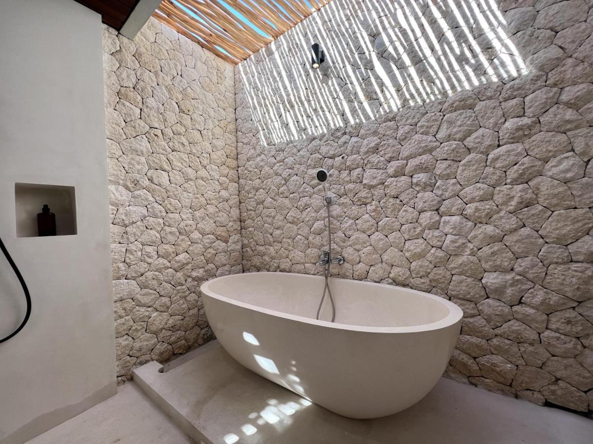 Moana Villa & Suites Bingin Uluwatu  Bagian luar foto